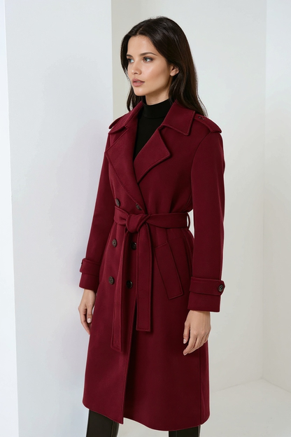 Giulia dames winterjas – stijlvolle burgundy mantel met ceintuur en double-breasted design