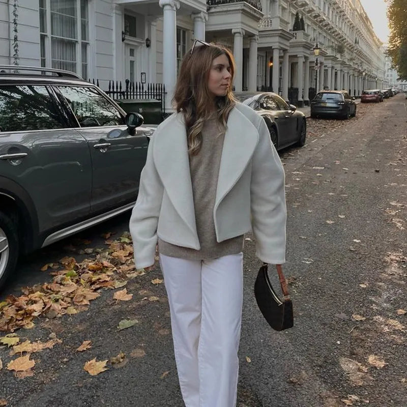 Arianna Witte teddy winterjas dames – oversized jas met kraag en zachte stof