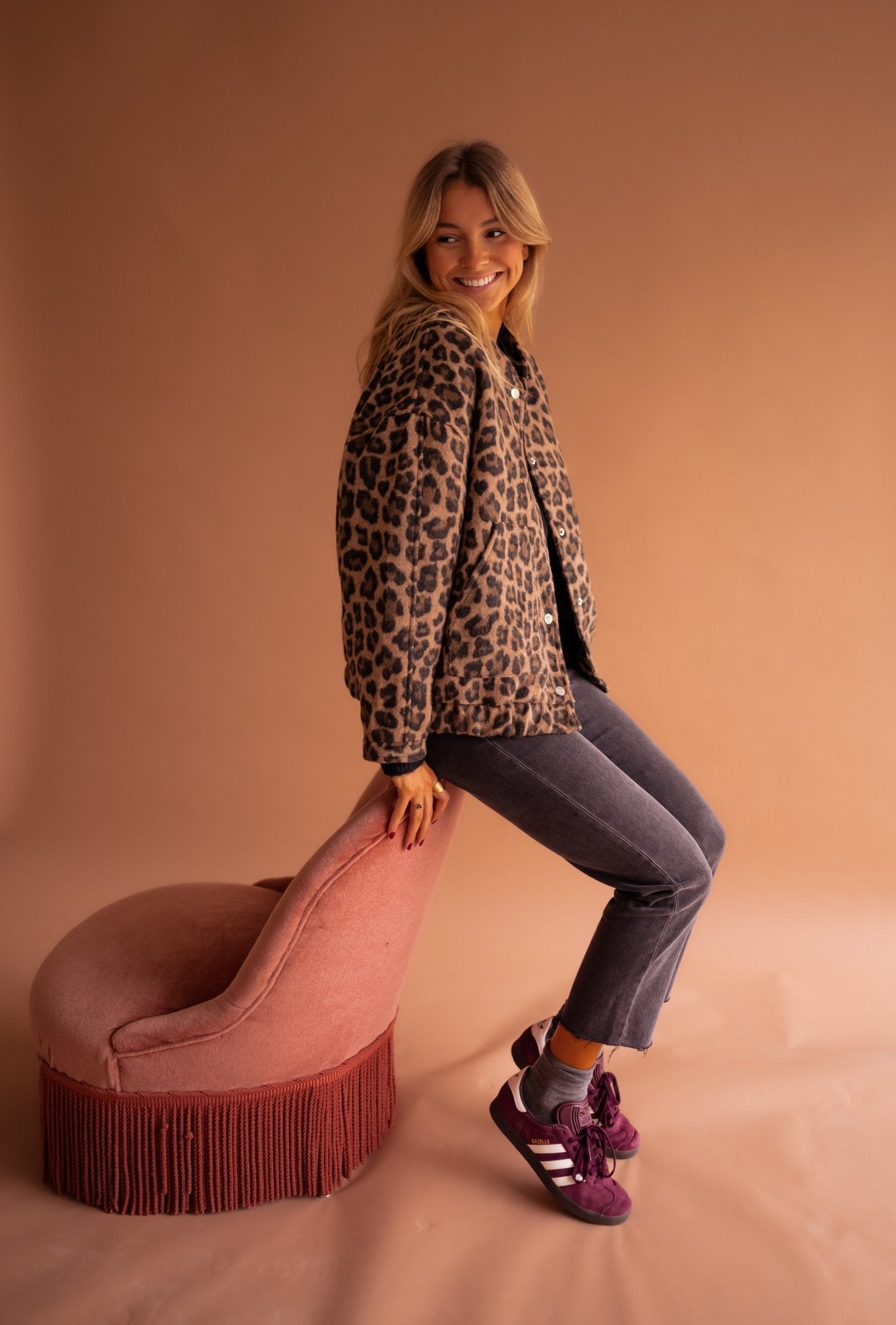 Allegra Animalprint Jasje Dames – Trendy Statement Jas met Zachte Warme Voering